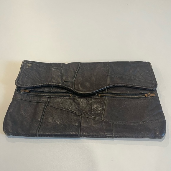 Vintage Leather Clutch - Picture 4 of 8